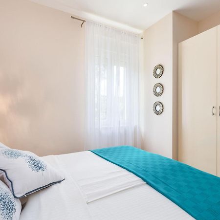 Apartments & Rooms Milcetic M Малинська Екстер'єр фото