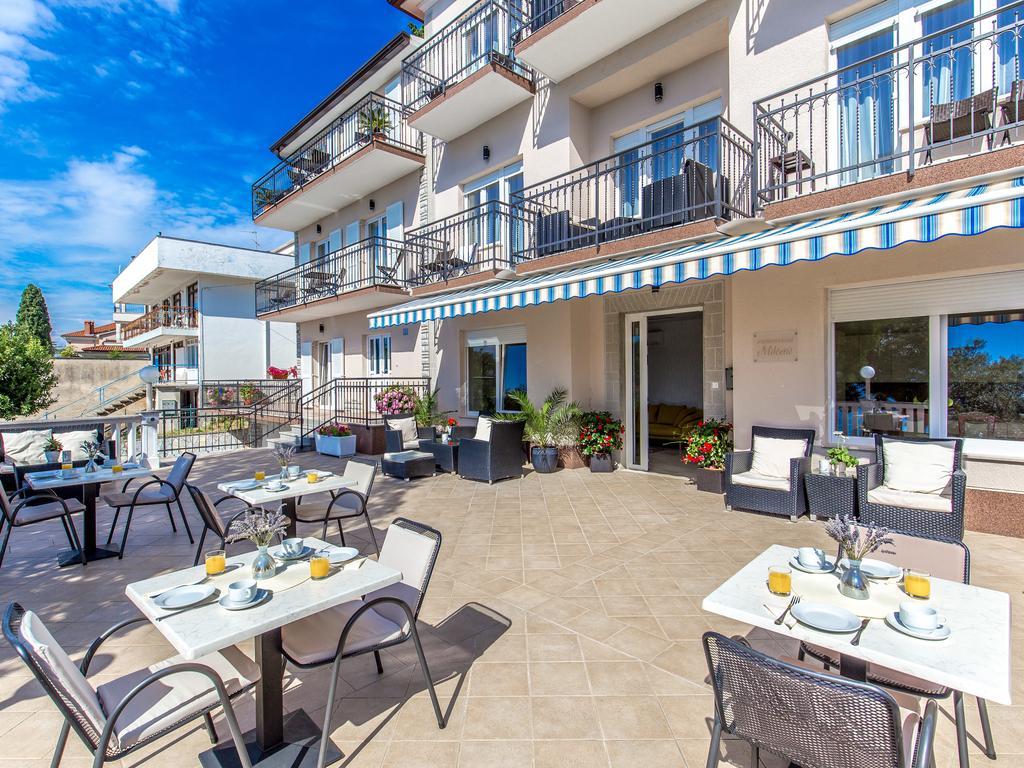 Apartments & Rooms Milcetic M Малинська Екстер'єр фото